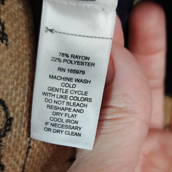 Cable & Gauge Women's Navy Blue Open Front Rayon And Polyester Sweater - Picture 4 of 4